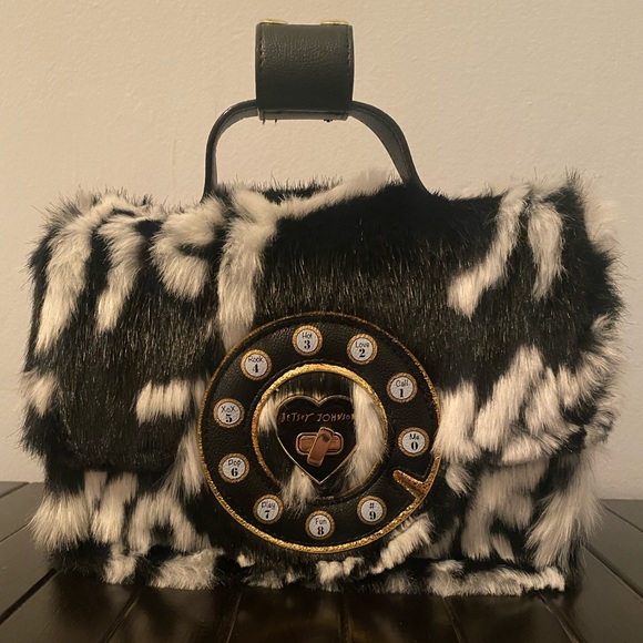Betsey Johnson Handbags - Betsey Johnson phone bag